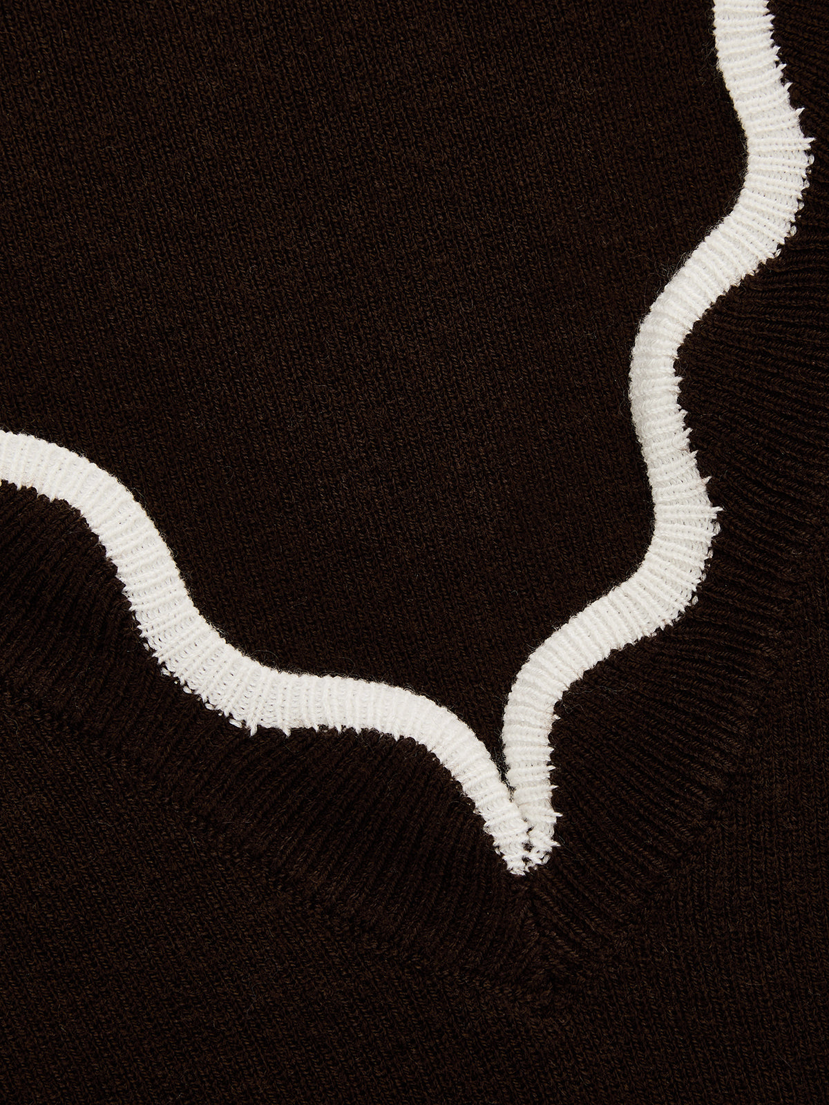 Tessa | Scallop Trim V-Neck Jumper