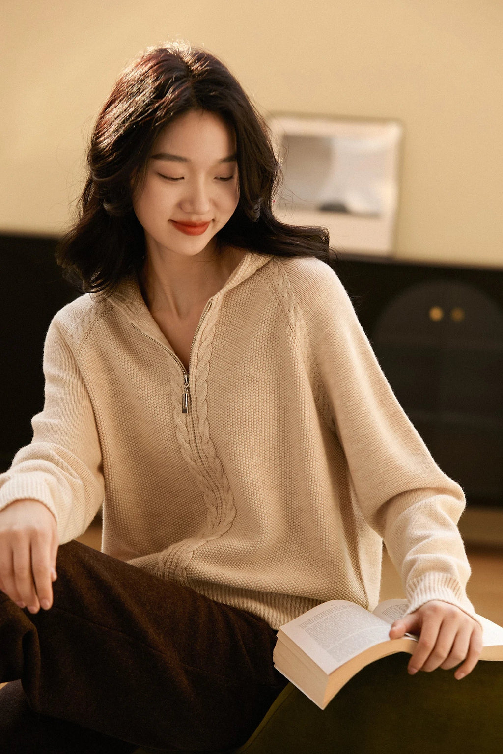 Naomi | Zip-Up Cable Knit Cardigan